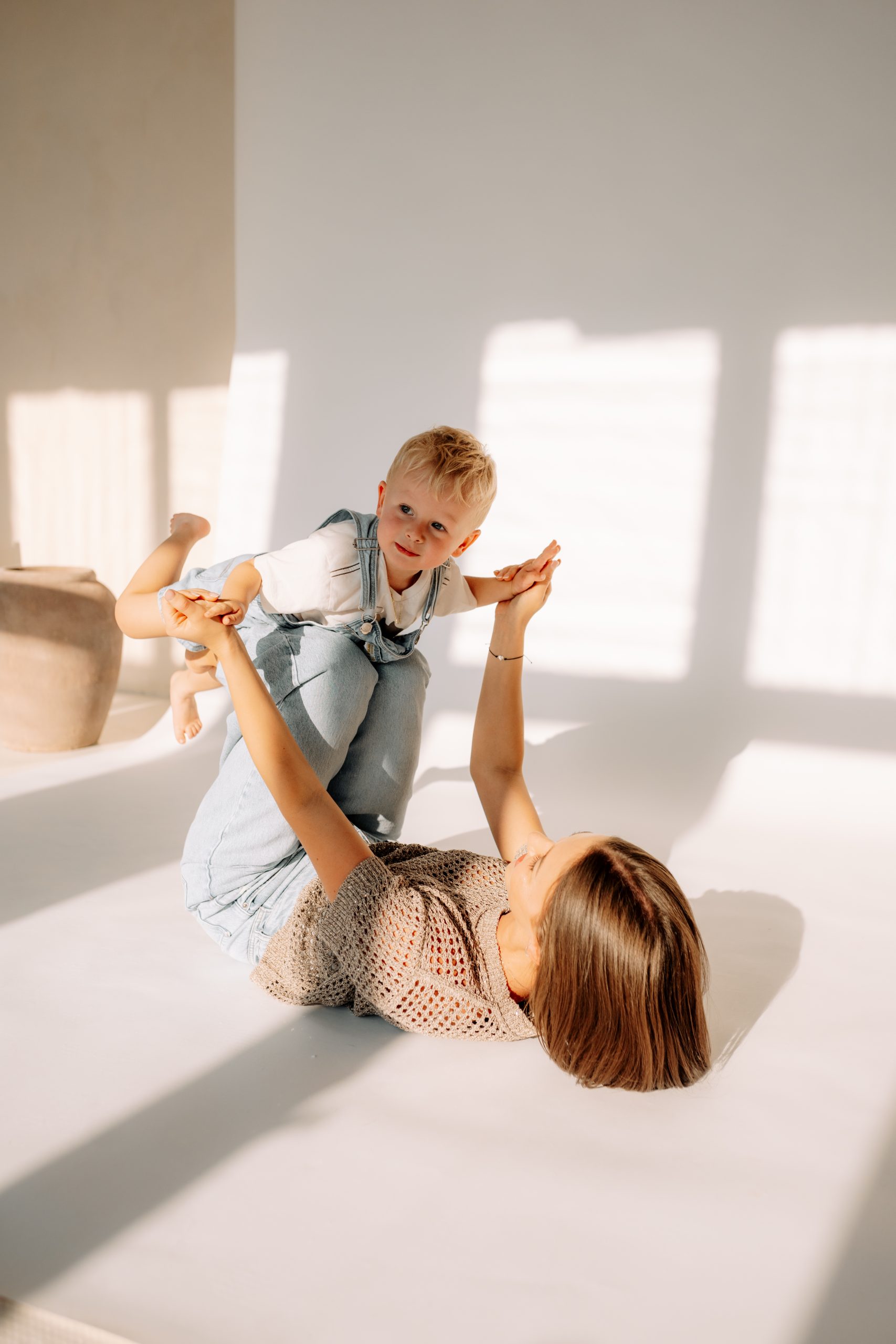 Rodinné focení v ateliéru HLight Studio – foto Lukáš Vavřinec